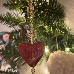 🎵NEW! Taylor Swift The Life of a Showgirl “Wood” Heart Charm Keychain/Bag Charm